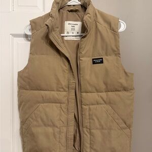 Abercrombie & Fitch Beige Quilted Vest